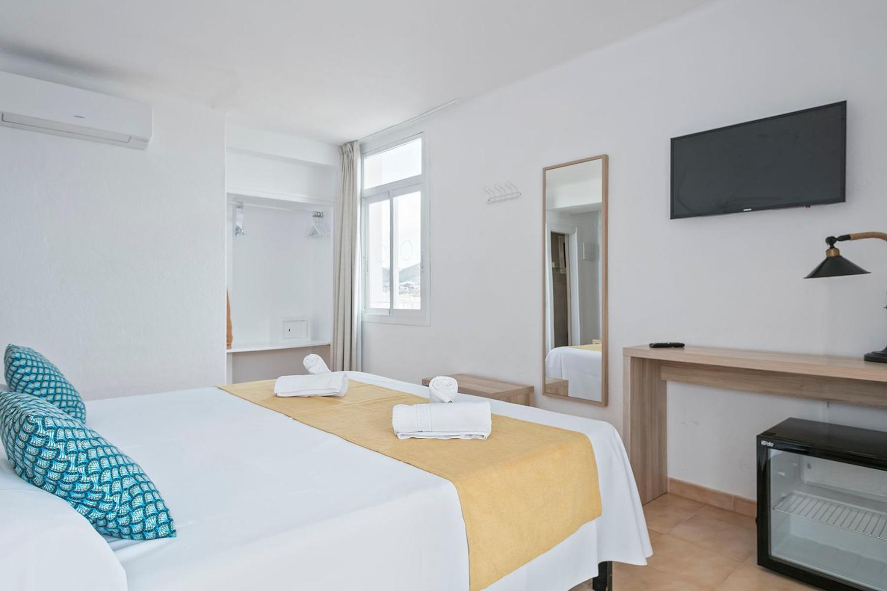 Suncoast Ibiza Hotel - Adults Only - Figueretas Ngoại thất bức ảnh